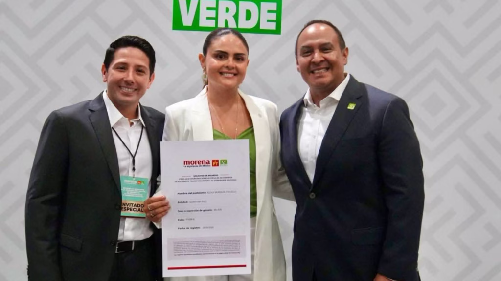 Alexa Murguía presenta su registro como aspirante a la Coordinación Estatal en Quintana Roo.