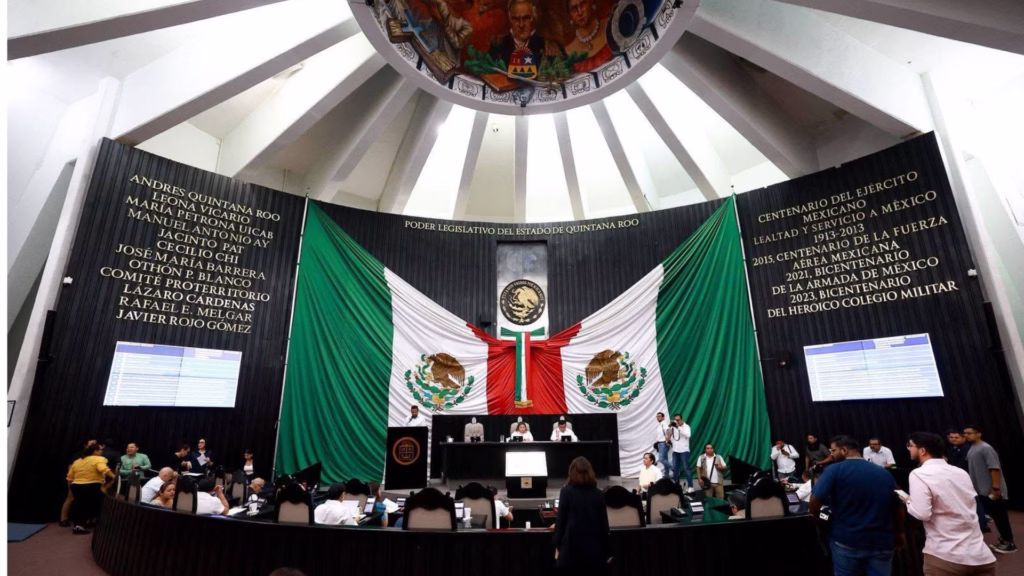 Sesión del Congreso del Estado de Quintana Roo durante trabajos legislativos