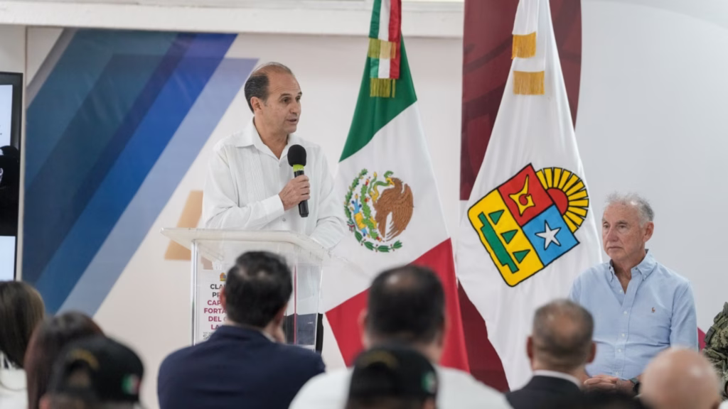Representante de México S.O.S. participa en la clausura del proyecto de capacitación para combatir la extorsión.
