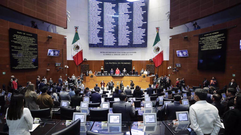 Pleno del Senado de la República durante una sesión legislativa