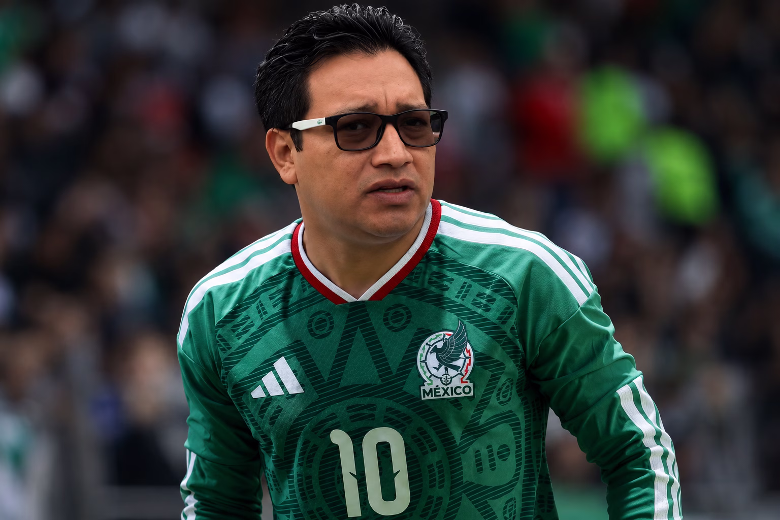 Representación conceptual de Darwin Manuel Covarrubias Góngora en el contexto del reportaje sobre austeridad, congruencia y servidores públicos durante el Mundial 2026.