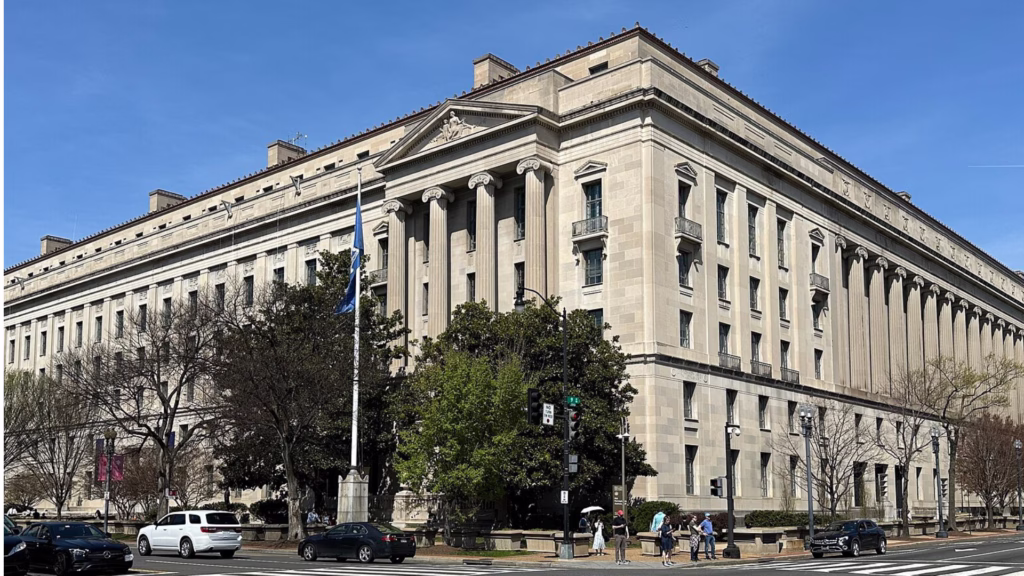Edificio del Departamento de Justicia de Estados Unidos en Washington, institución vinculada con la acusación contra Rubén Rocha Moya.