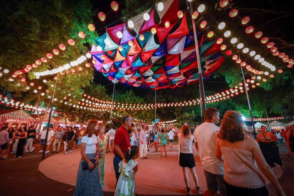 Vaquería y actividades culturales durante la Feria del Carmen en Playa del Carmen