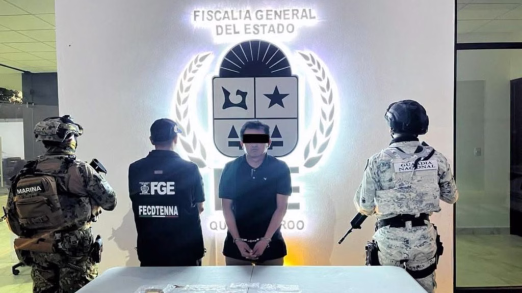 Persona presentada ante autoridades de la FGE de Quintana Roo durante acciones contra la trata de personas reportadas en junio de 2026.