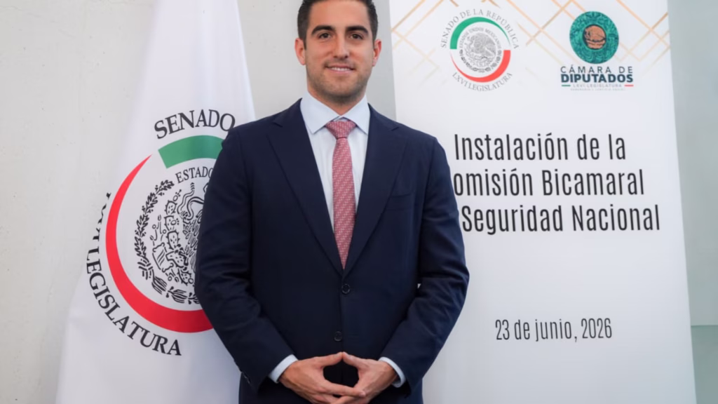 Gino Segura durante la instalación de la Comisión Bicamaral de Seguridad Nacional en el Senado de la República.