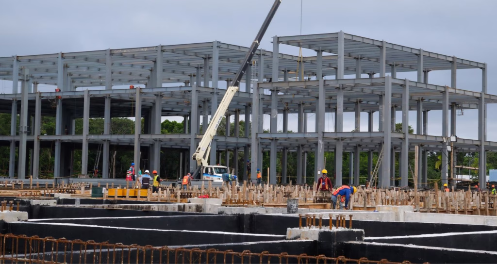 Infraestructura hospitalaria en Chetumal, Quintana Roo, vinculada con los servicios públicos y la inversión estatal.