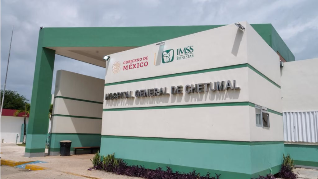 Fachada del nuevo Hospital General de Chetumal operado por IMSS Bienestar