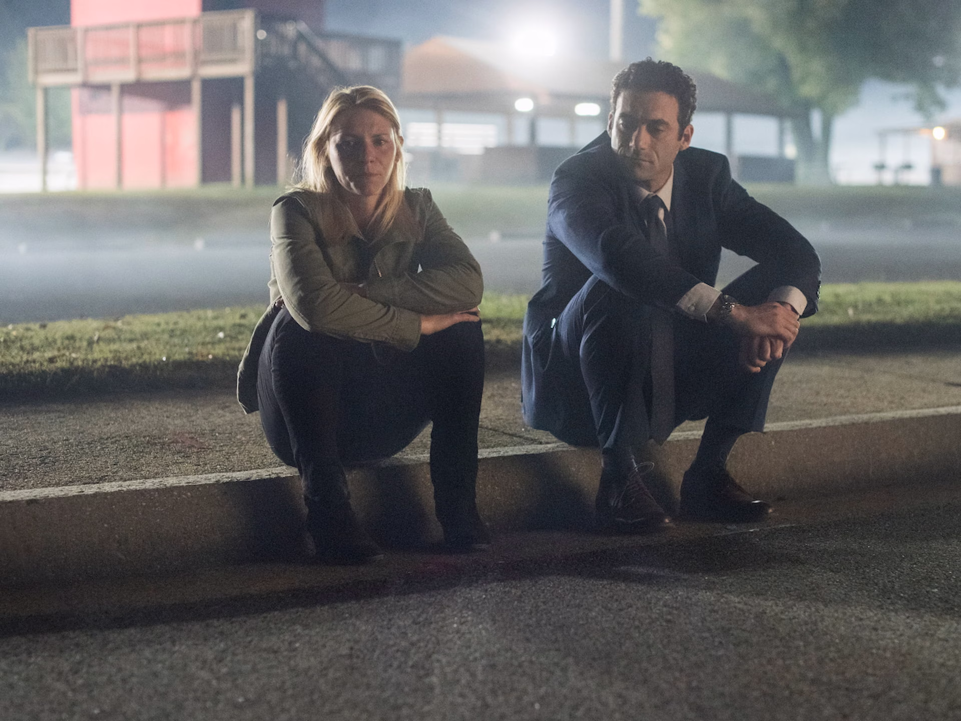 Claire Danes y Morgan Spector durante su participación en Homeland, una de las series que forman parte de su trayectoria televisiva.