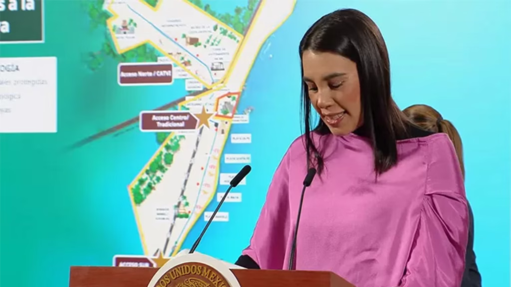 Presentación del plan integral para Tulum con los accesos públicos a las playas.