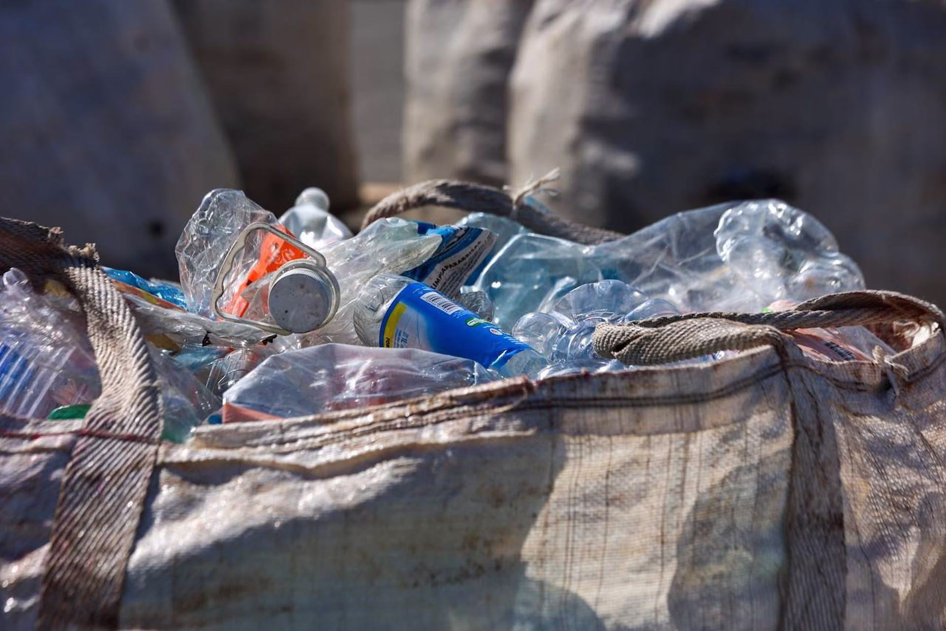 Residuos plásticos reciclables en Cancún vinculados a acciones de Turismo Circular en hoteles