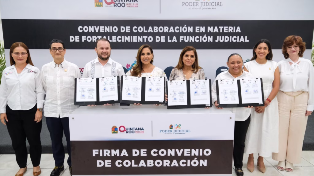 Integrantes del Poder Judicial de Quintana Roo y autoridades estatales durante la firma de un convenio de fortalecimiento de la función judicial, parte de la etapa en la que se consolidó la actual estructura institucional.