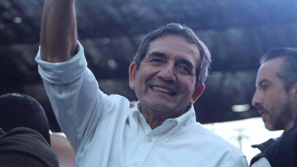 éctor Melesio Cuén Ojeda durante un acto público