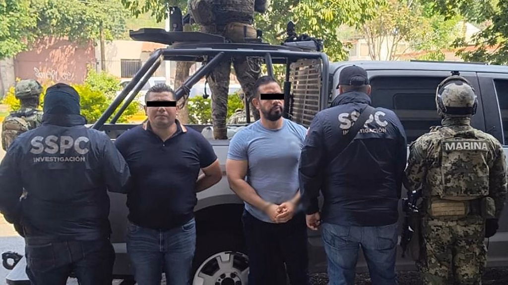 “El Koki”, señalado por autoridades como presunto líder de Pueblo Unido, fue detenido junto con otros dos presuntos operadores.
