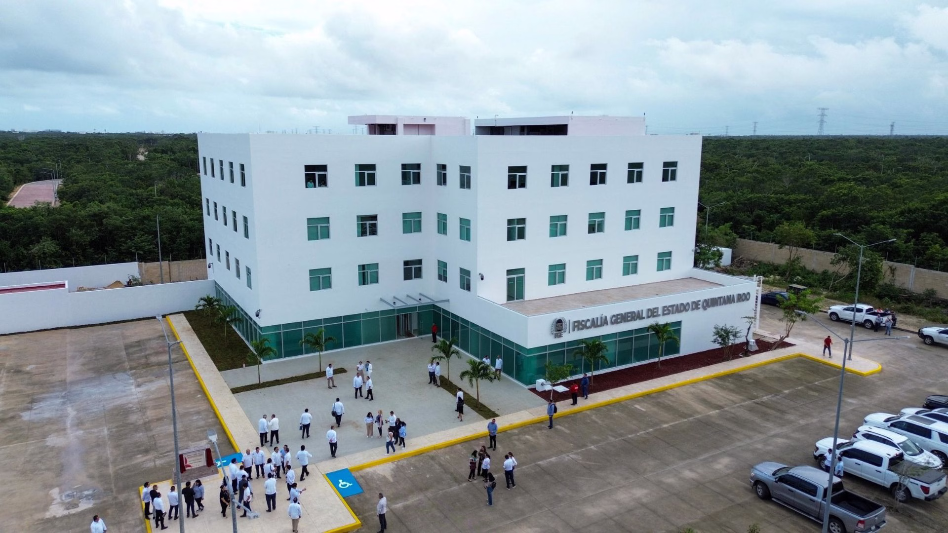 Edificio de la Fiscalía de Quintana Roo, institución responsable de investigar casos de personas desaparecidas.