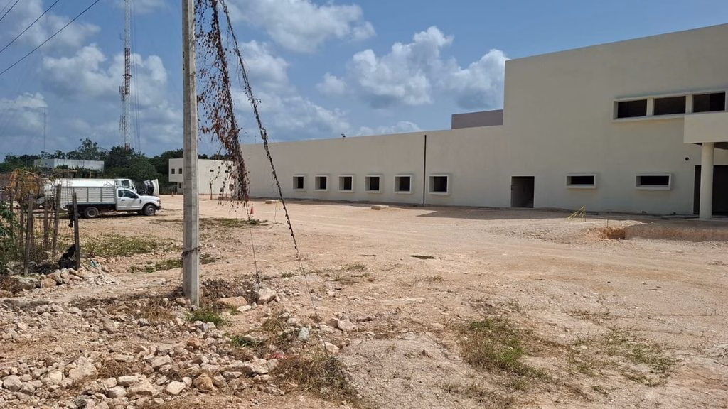 El nuevo Hospital General de Felipe Carrillo Puerto permanece sin entrar en operaciones durante 2026.