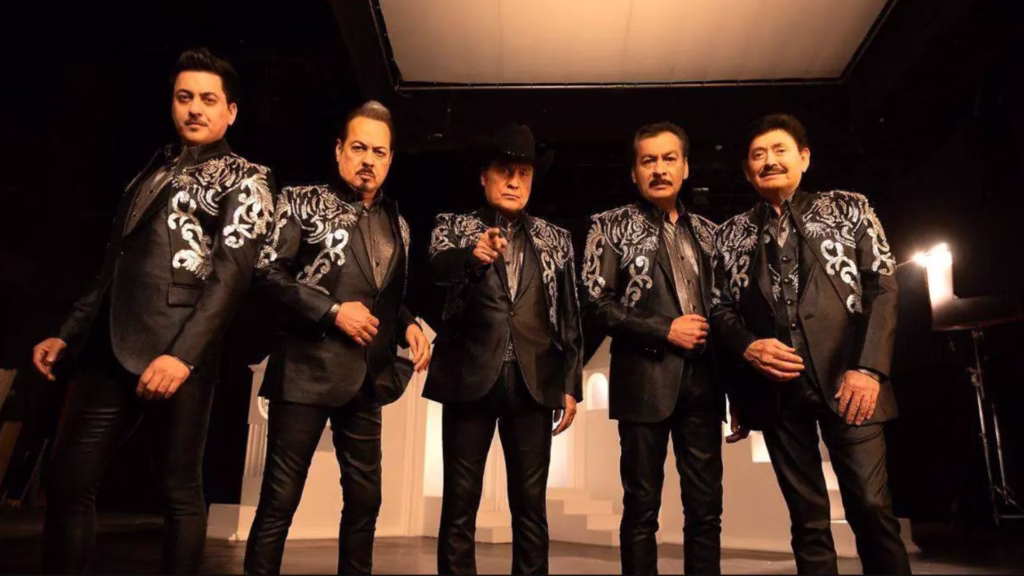 Los Tigres del Norte son una de las agrupaciones emblemáticas de la música regional mexicana.