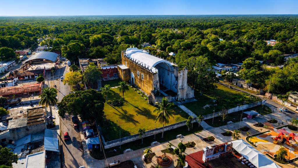 Tihosuco es uno de los principales núcleos poblacionales de la Zona Maya de Quintana Roo.