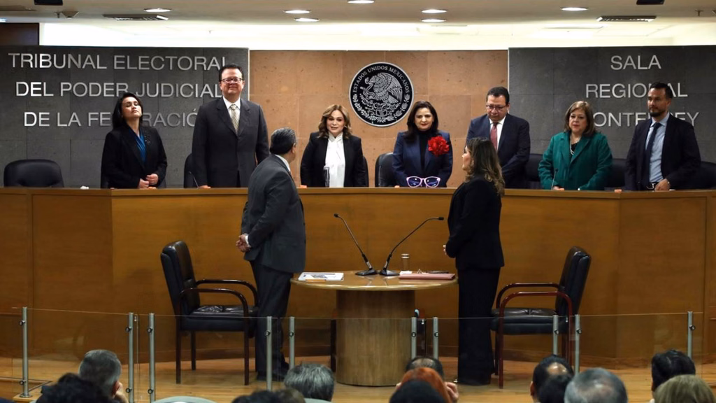 El Senado no ha anunciado hasta ahora un procedimiento para cubrir de inmediato la vacante que deja Mónica Soto.