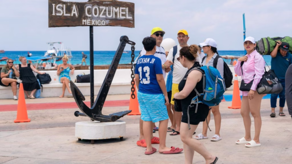 Las vacaciones mantienen la llegada de visitantes a Cozumel y otros destinos de Quintana Roo.