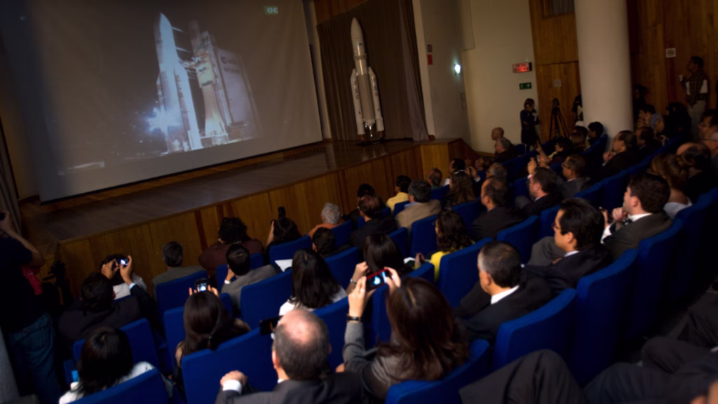 Evento institucional para seguir el lanzamiento del Satélite Bicentenario del sistema Mexsat