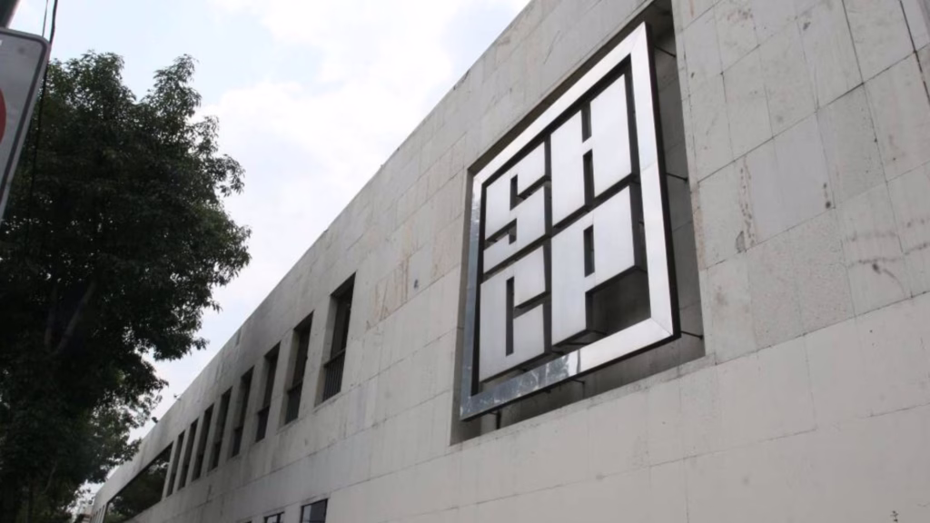 Fachada de la Secretaría de Hacienda y Crédito Público en México