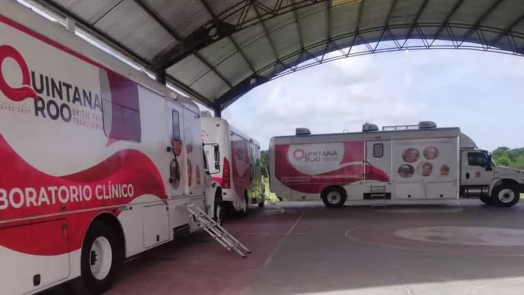 Unidades móviles de laboratorio clínico y servicios médicos de las Caravanas del Bienestar en Quintana Roo
