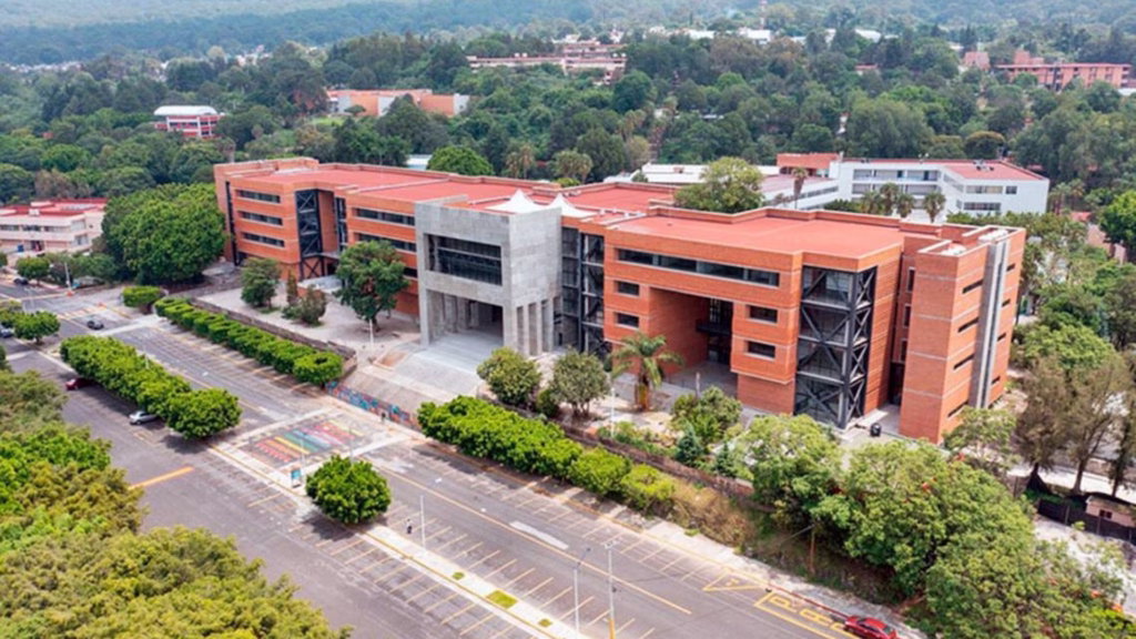 Vista aérea de instalaciones de la Universidad Autónoma del Estado de Morelos
