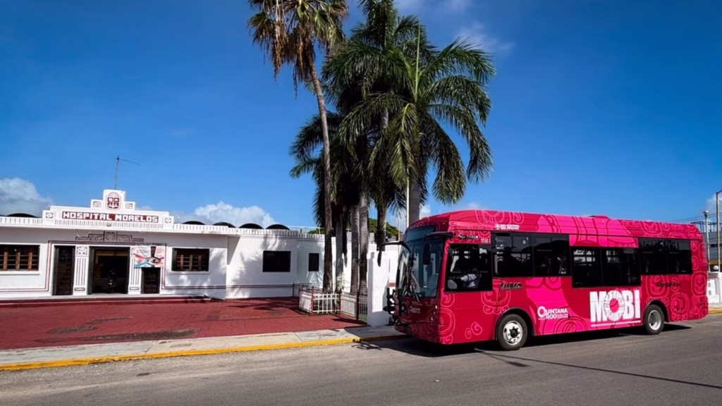 Una unidad eléctrica TARUK forma parte de la primera etapa de MOBI, proyecto que contempla ampliar gradualmente la flota en Chetumal.