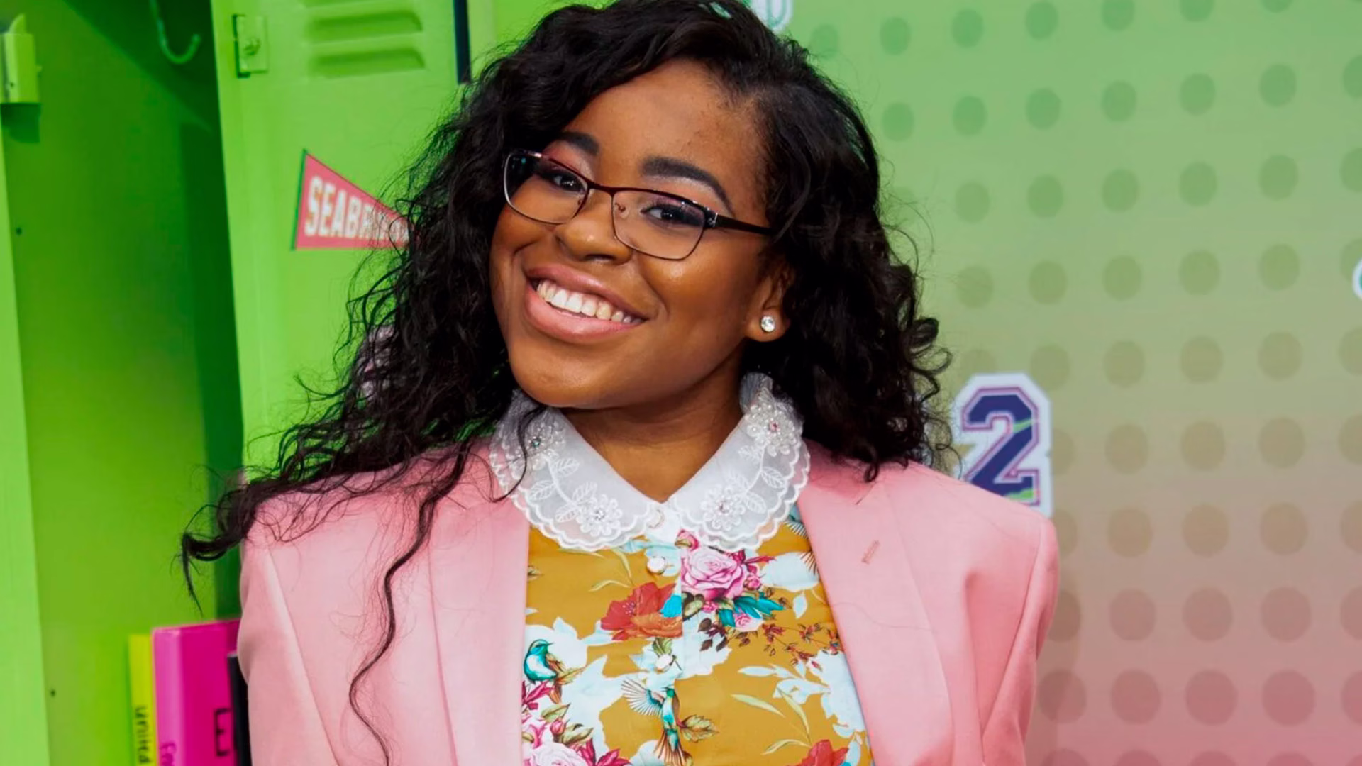 La actriz Carla Jeffery participó en producciones juveniles como iCarly y otras series televisivas antes de consolidar su carrera en Disney.