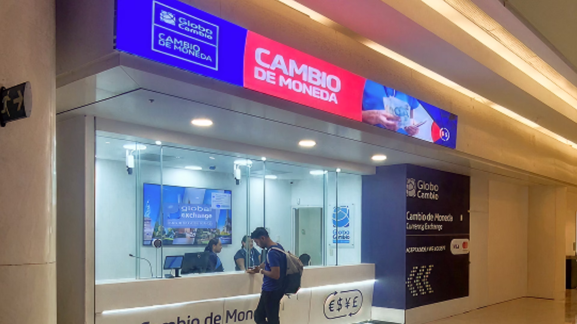 El movimiento del tipo de cambio modifica decisiones de viajeros, empresas y consumidores.