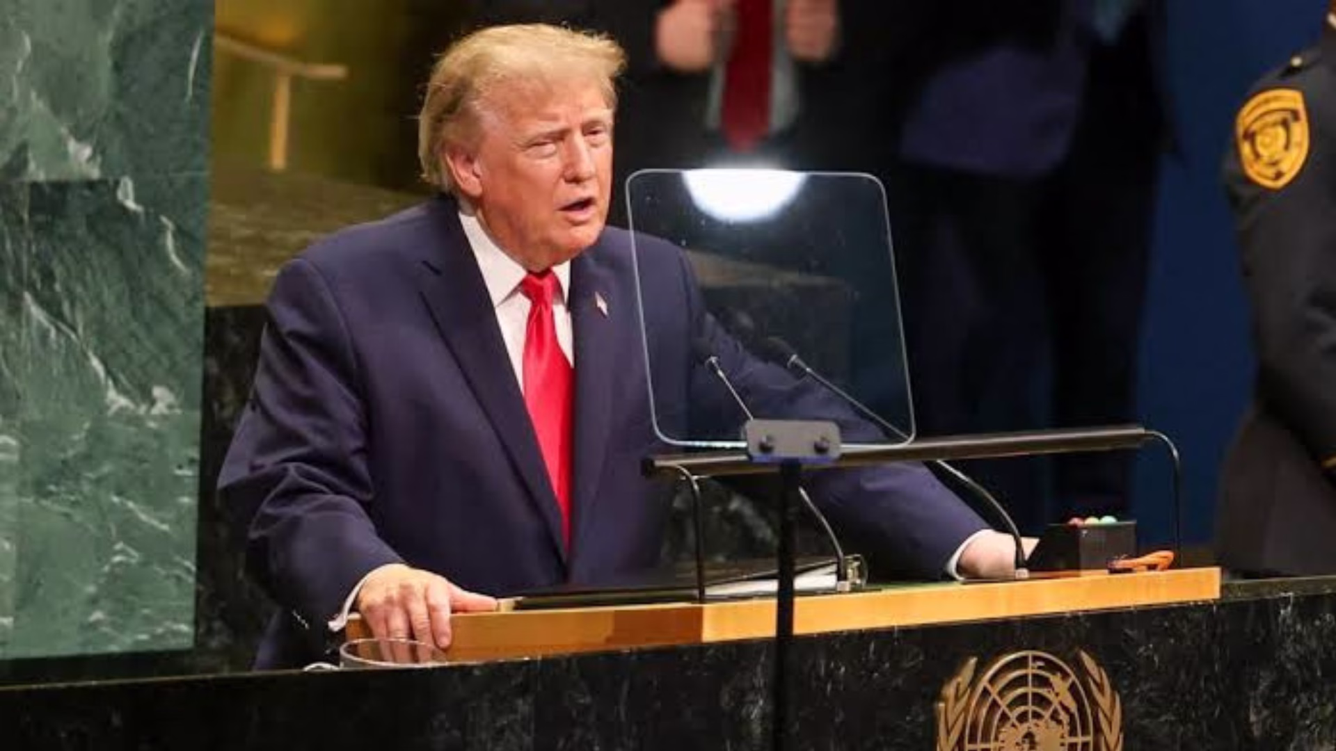 Donald Trump respaldó analizar restricciones a las exportaciones de diésel ante la presión sobre el mercado estadounidense.