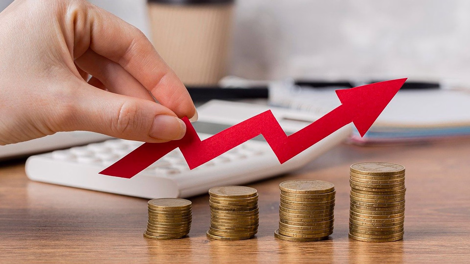 El Gobierno federal proyecta un crecimiento económico de entre 1.5% y 2.5% para 2027.