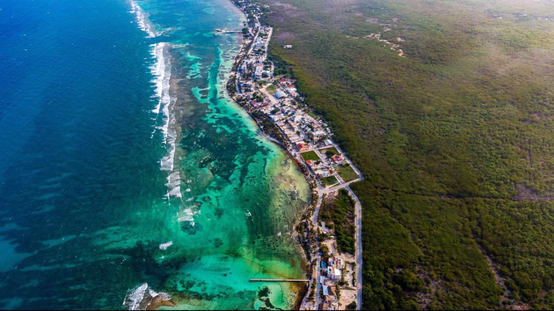 Mahahual continúa dentro de los planes de inversión de Royal Caribbean después del desistimiento del proyecto Perfect Day.