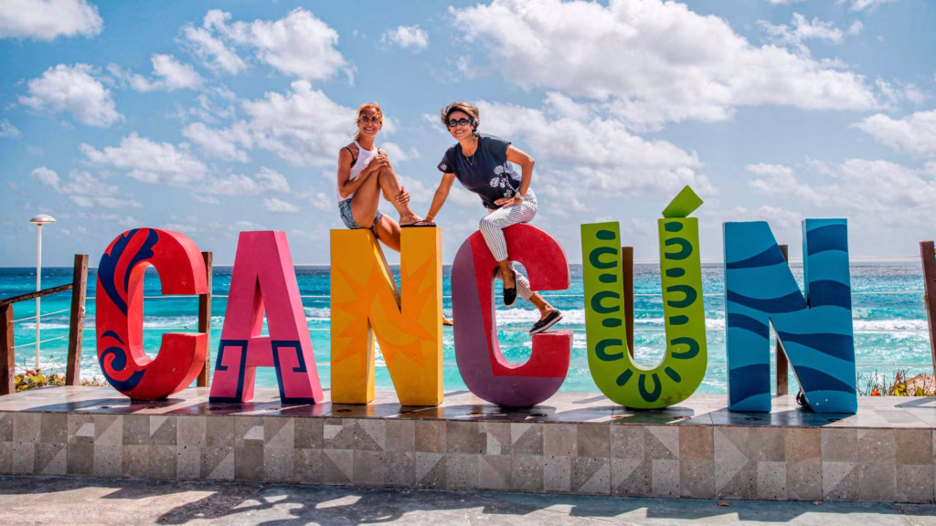 Cancún registra actividad hotelera durante la temporada de verano de 2026, en un periodo marcado por cambios en la demanda turística.