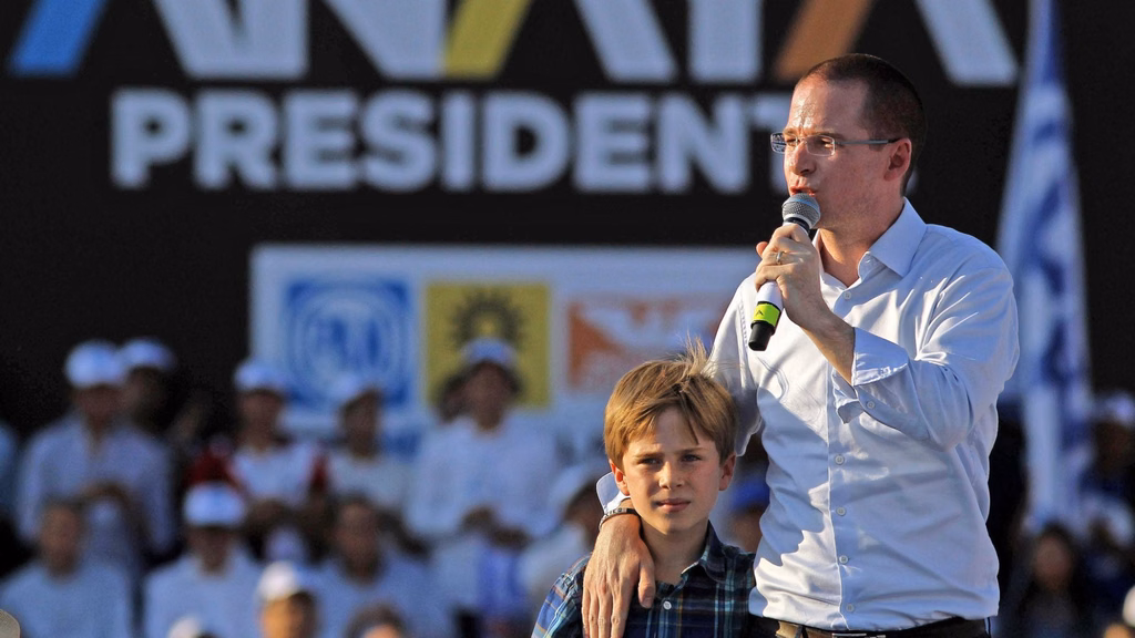 El uso de la imagen de menores junto a candidatos plantea nuevas obligaciones para las campañas.