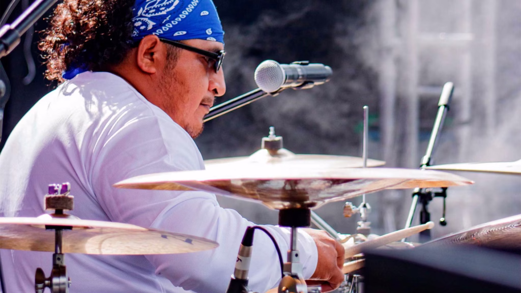 El reggae roots se convierte en un vehículo contemporáneo para la lengua y la identidad maya de Quintana Roo.