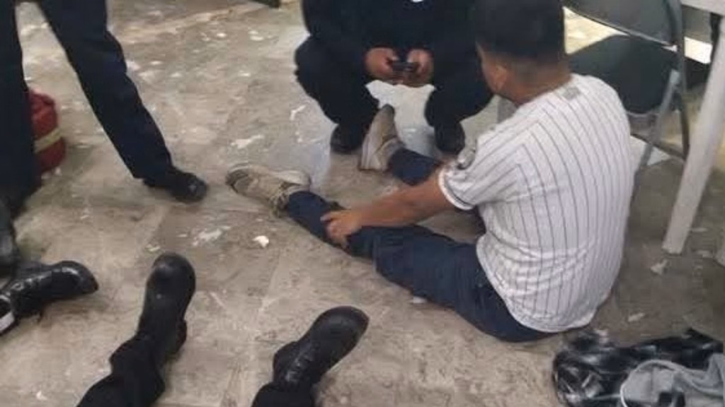 Tres trabajadores fueron encontrados maniatados dentro de una cervecería ubicada en Cancún; las autoridades investigan el móvil de los hechos.